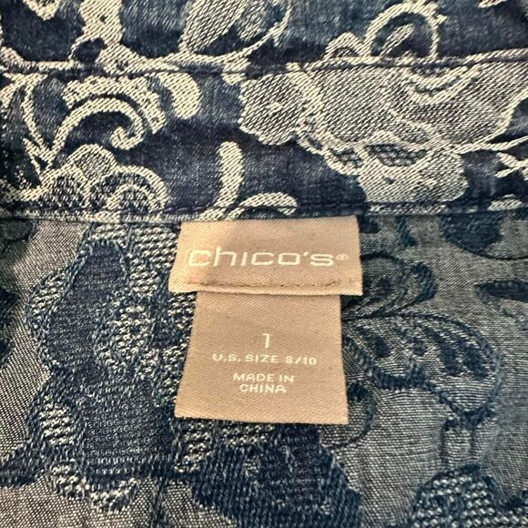 'Chico's' Button up Blue & white floral paisley-like button-up shirt - Picture 3 of 7